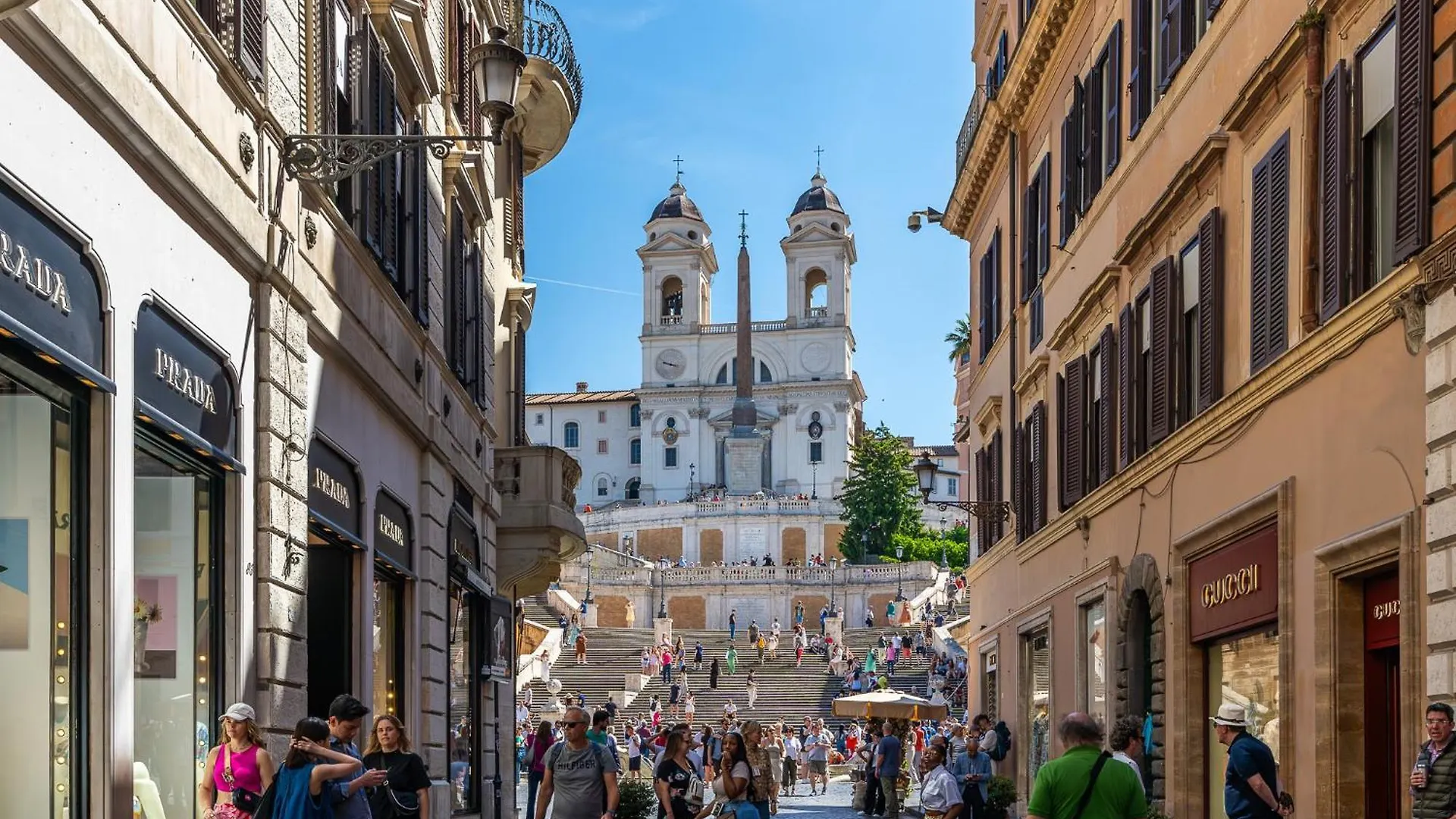Decimo Meridio- At Spanish Steps- Rome Gasthuis