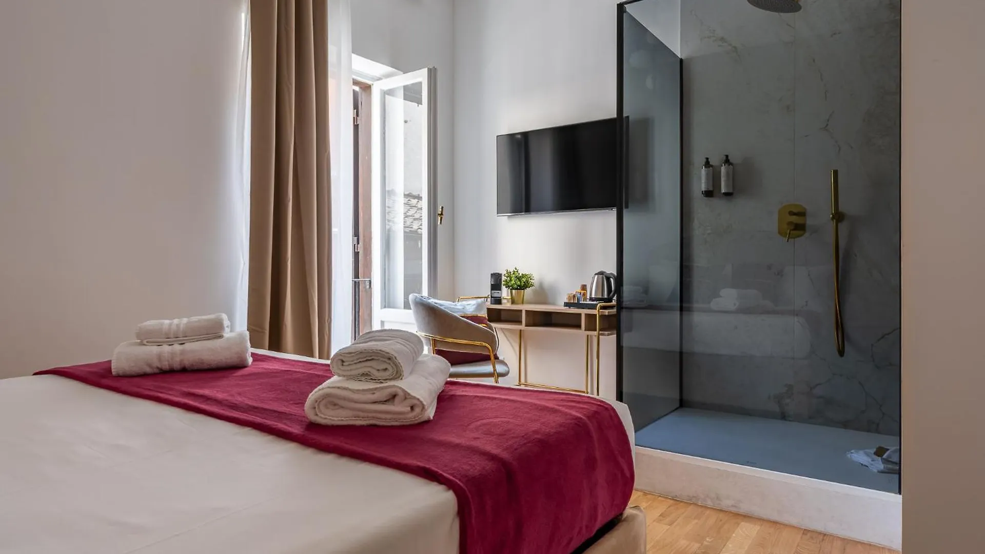 Guest house Decimo Meridio- At Spanish Steps- Rome Italy