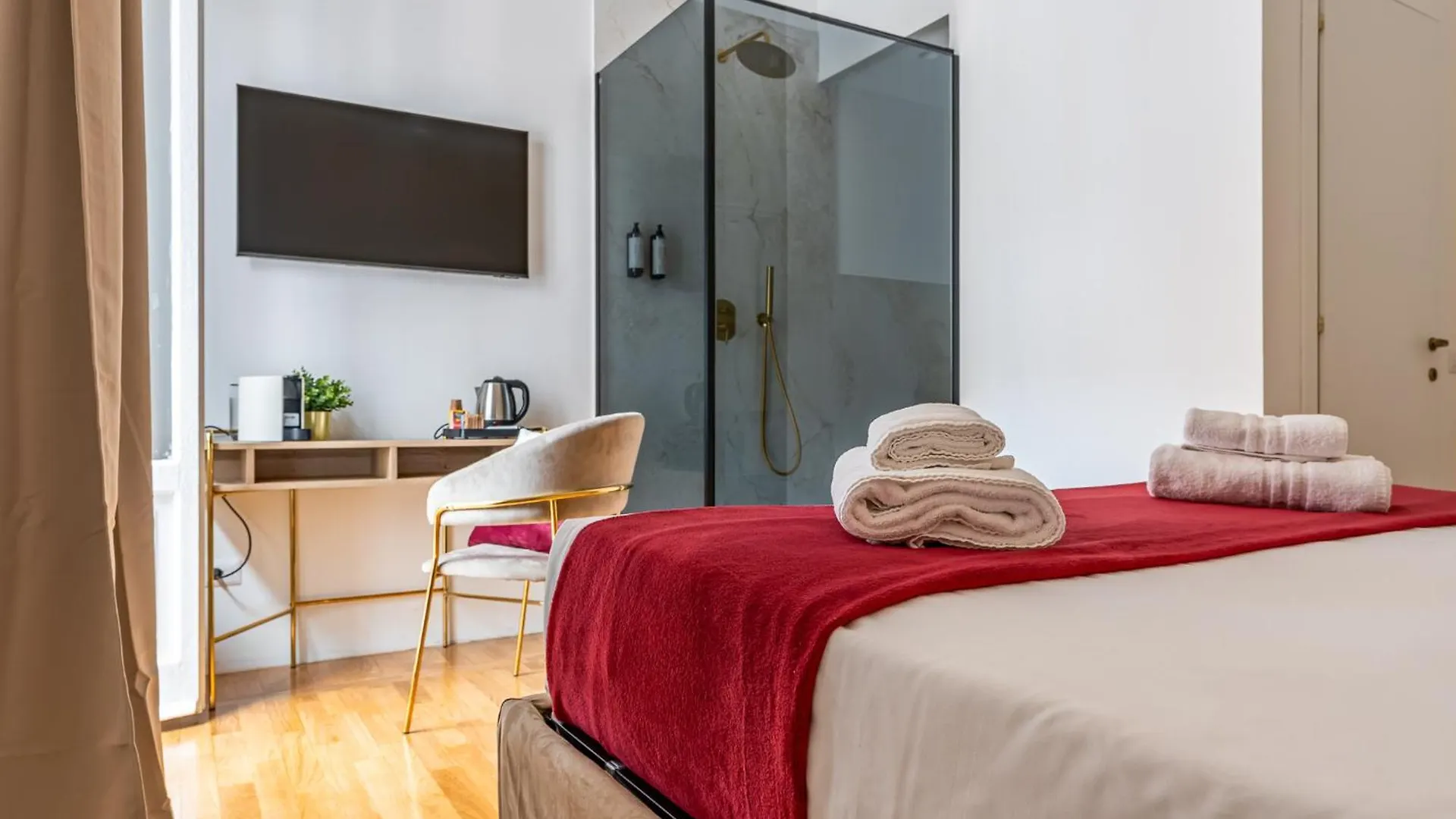 Decimo Meridio- At Spanish Steps- Rome Guest house