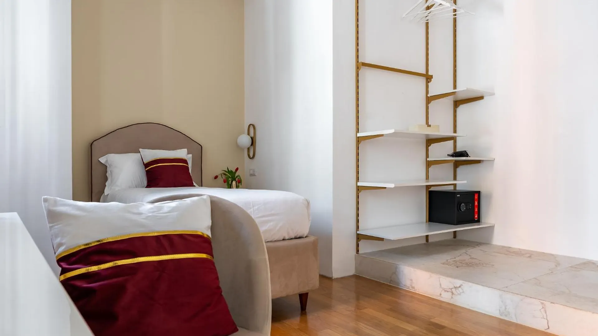 Guest house Decimo Meridio- At Spanish Steps- Rome