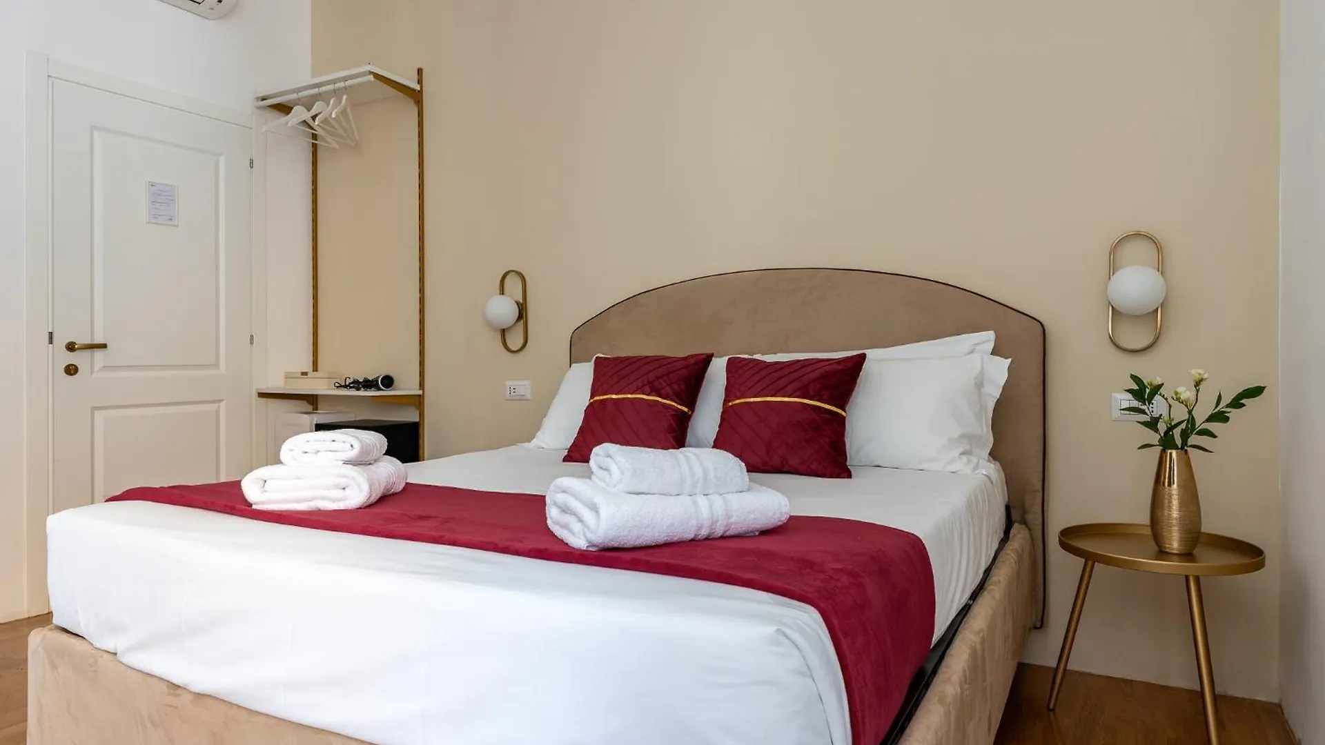 Guest house Decimo Meridio- At Spanish Steps- Rome