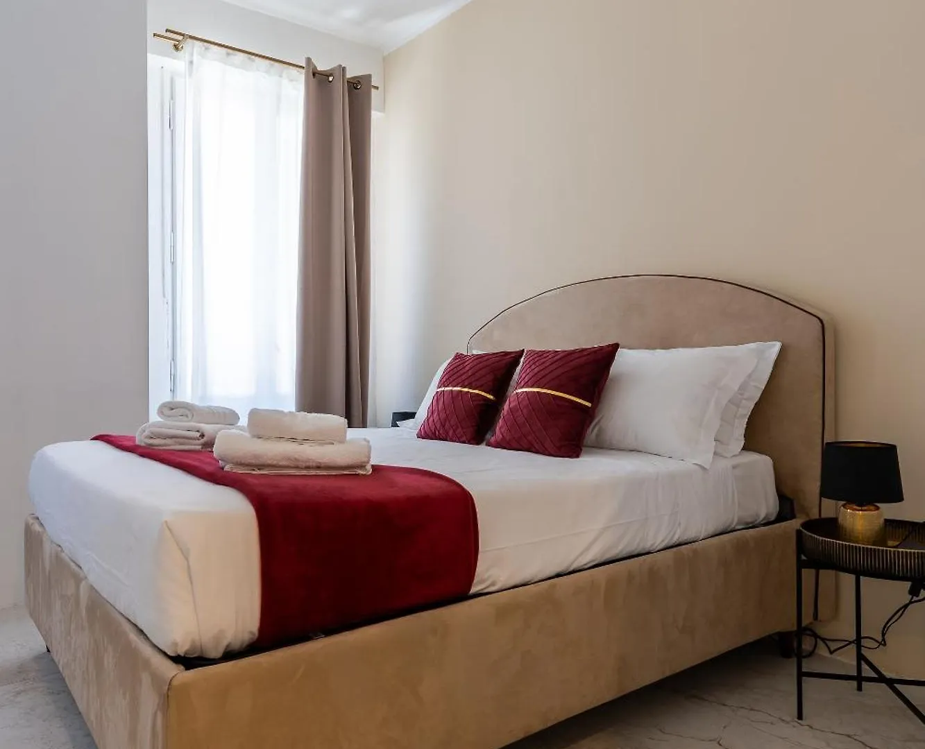 Guest house Decimo Meridio- At Spanish Steps- Rome
