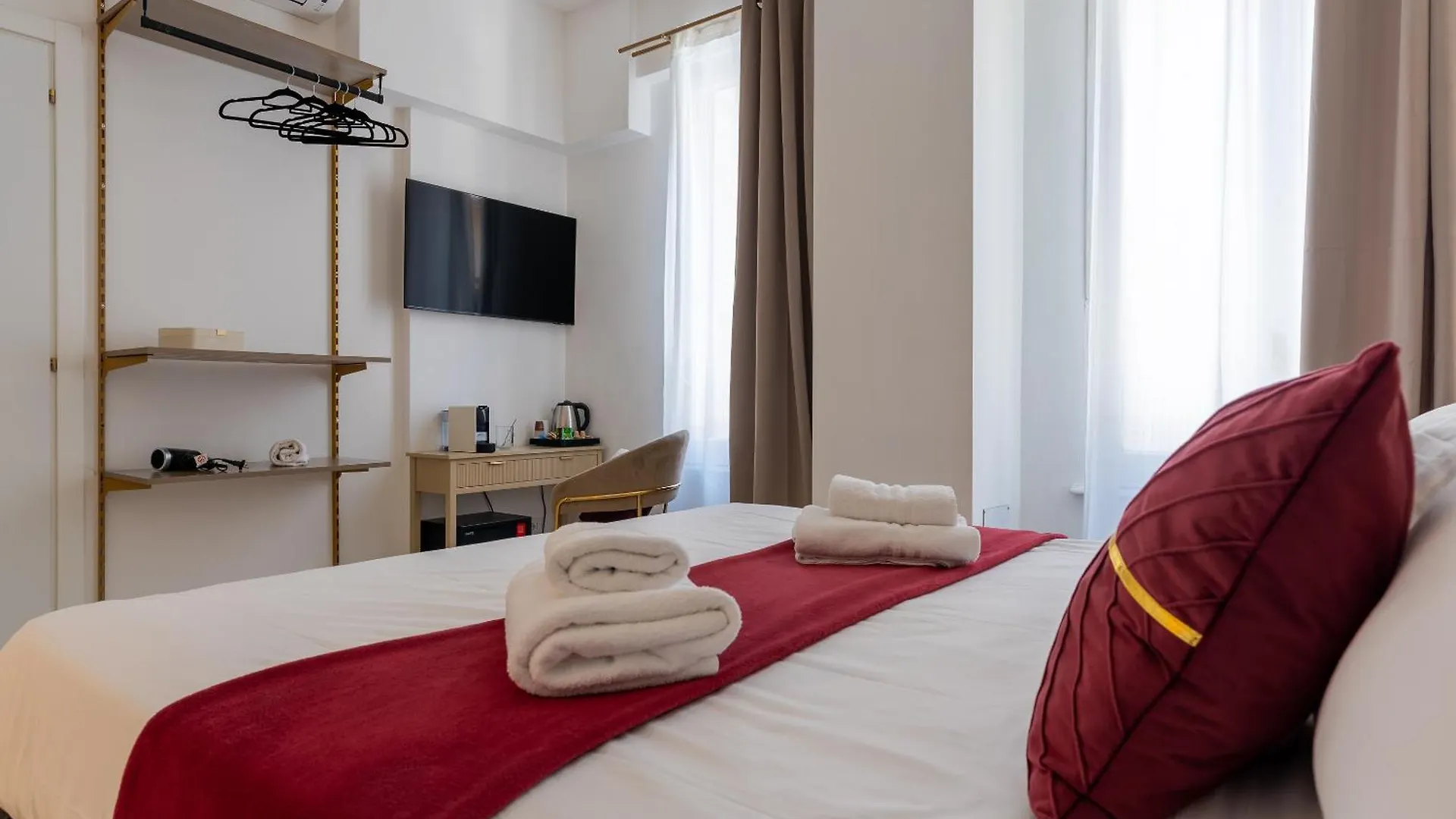 Guest house Decimo Meridio- At Spanish Steps- Rome
